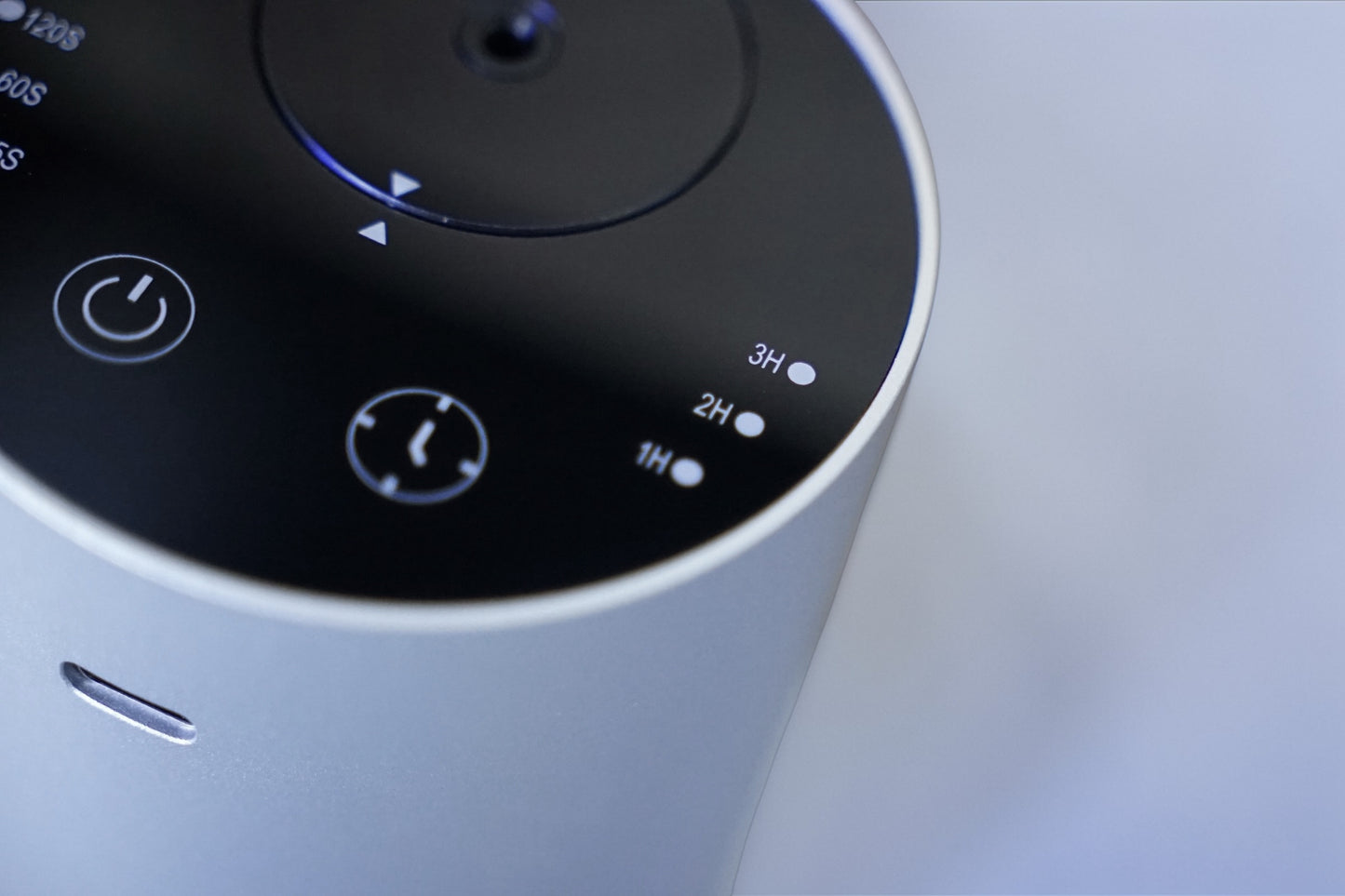 Monroe - In-Car / Home Mini Luxury Electronic Rechargeable Essential Oils Diffuser By AIRED. (SILVER)